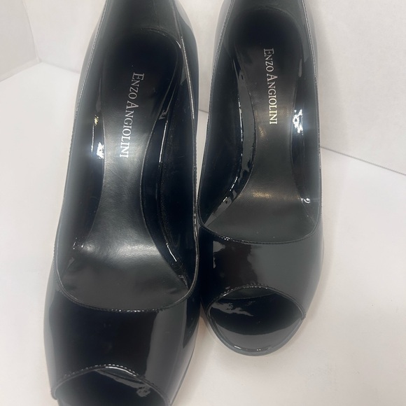 Sexy black patent Enzo Angiolini Heels - Picture 3 of 13